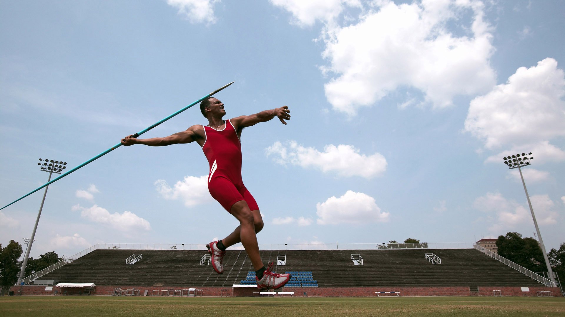 可持续发展:F1推动行业绿色转型,绿色可持续发展产业